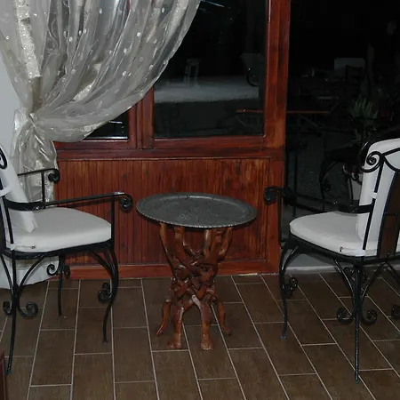 Oda ve Kahvaltı Tamara