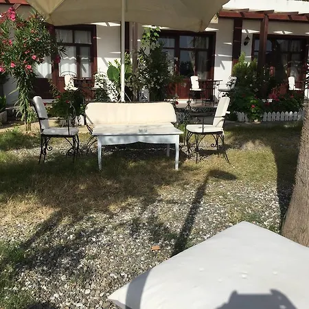 Oda ve Kahvaltı Tamara
